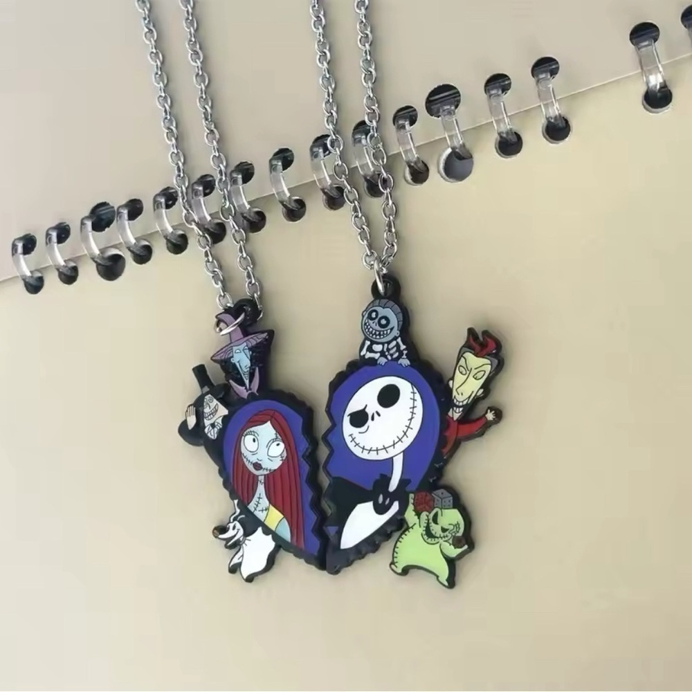 Disney Nightmare Before Christmas Theme Bestie BFF 2 PC Heart Necklace Set - Picture 6 of 6